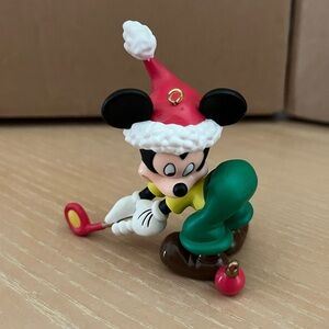 Vintage Disney Enesco Tree-rific Treasures ornament - Mickey Mouse Golfing
